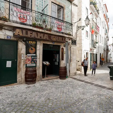 Casa Do 28 *